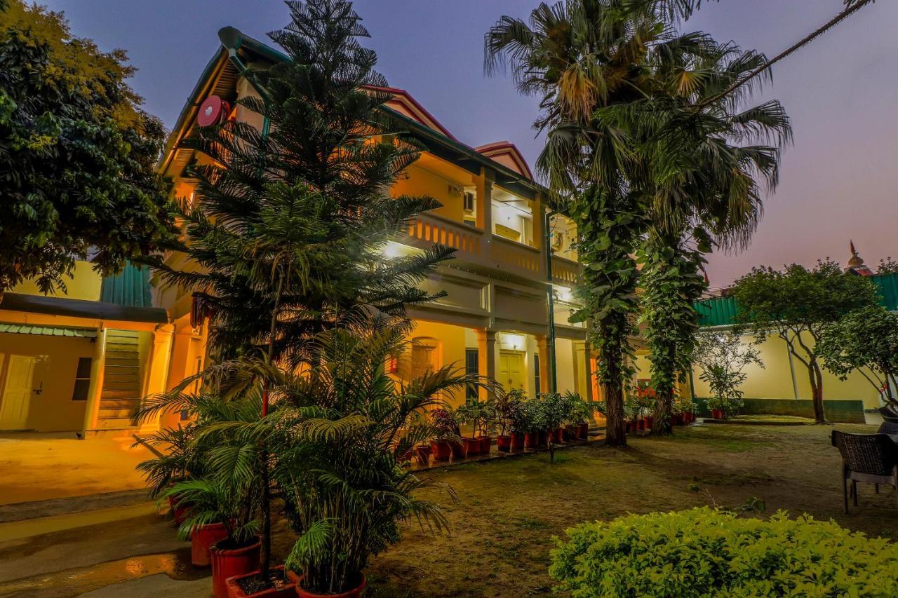 Hotel Heritage Деградун Екстер'єр фото